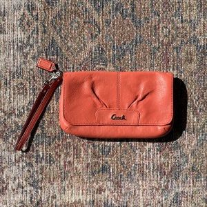 Coach Clutch / Wristlet